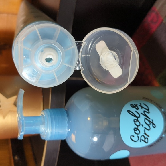 VS Pink Cool & Bright Body Wash Lotion Pear Orchid Orange Lot of 2 NEW NWT Nice - Picture 10 of 11